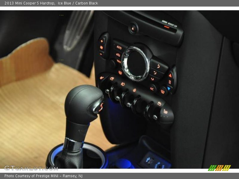 Ice Blue / Carbon Black 2013 Mini Cooper S Hardtop