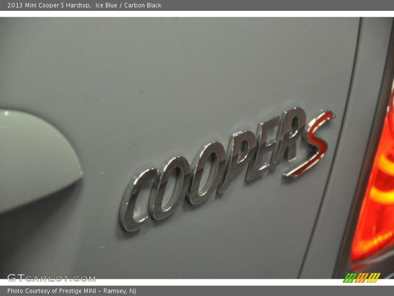 Ice Blue / Carbon Black 2013 Mini Cooper S Hardtop