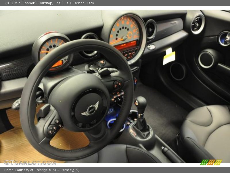 Ice Blue / Carbon Black 2013 Mini Cooper S Hardtop