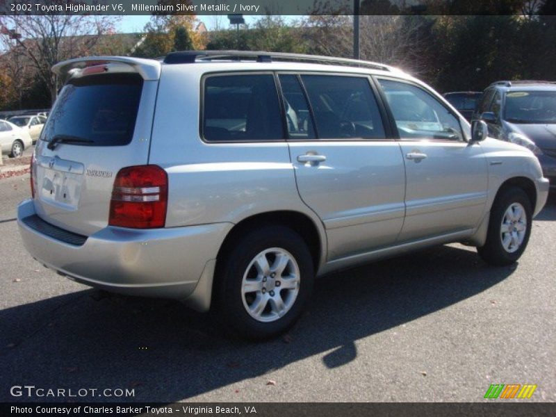 Millennium Silver Metallic / Ivory 2002 Toyota Highlander V6