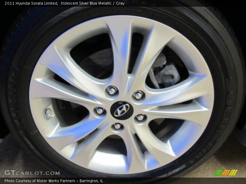 Iridescent Silver Blue Metallic / Gray 2011 Hyundai Sonata Limited