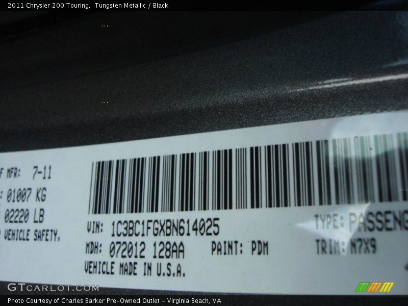 Tungsten Metallic / Black 2011 Chrysler 200 Touring