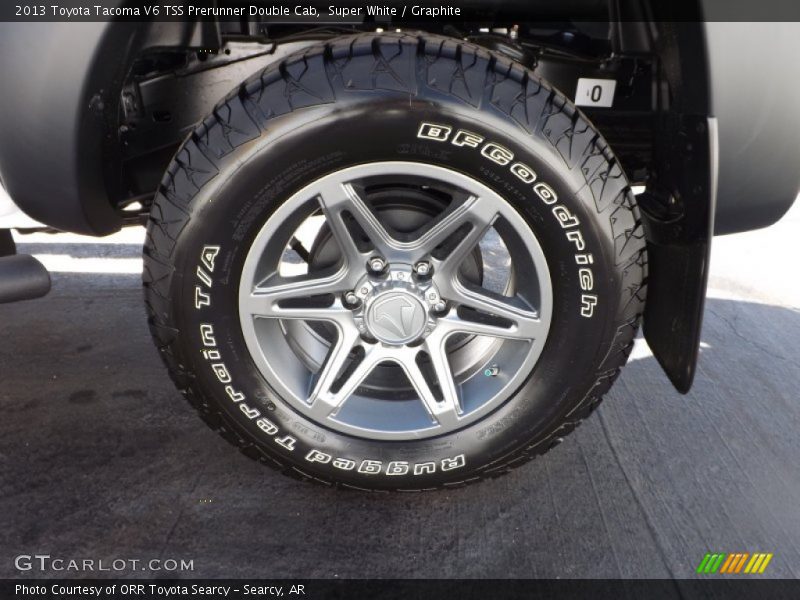 Super White / Graphite 2013 Toyota Tacoma V6 TSS Prerunner Double Cab