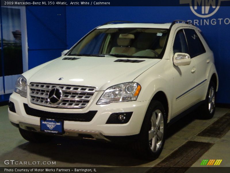 Arctic White / Cashmere 2009 Mercedes-Benz ML 350 4Matic