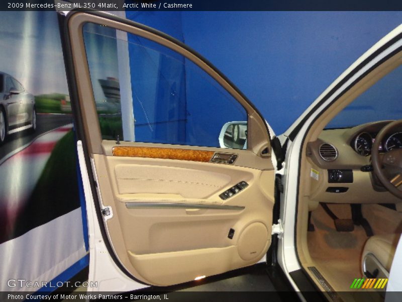 Arctic White / Cashmere 2009 Mercedes-Benz ML 350 4Matic