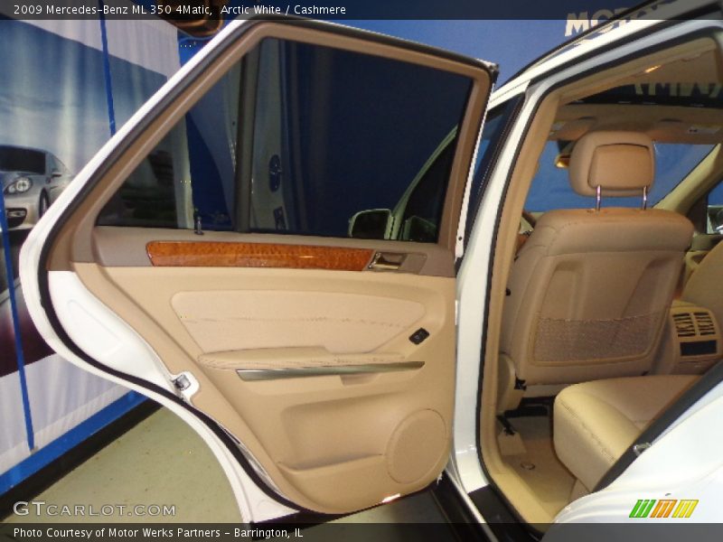 Arctic White / Cashmere 2009 Mercedes-Benz ML 350 4Matic