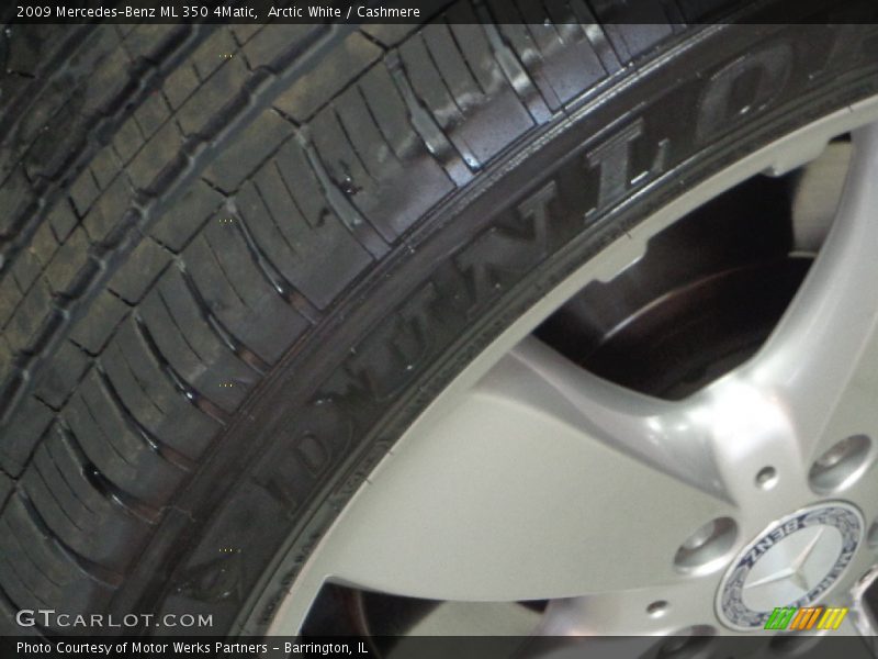 Arctic White / Cashmere 2009 Mercedes-Benz ML 350 4Matic