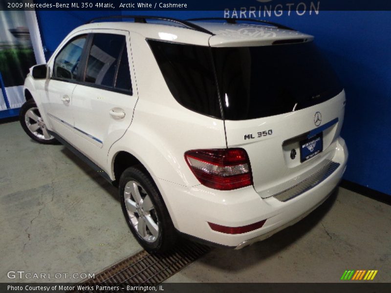 Arctic White / Cashmere 2009 Mercedes-Benz ML 350 4Matic