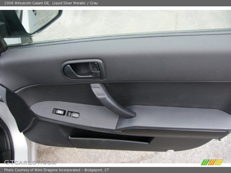 Liquid Silver Metallic / Gray 2006 Mitsubishi Galant DE