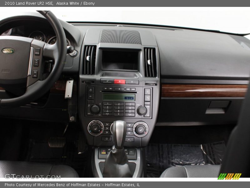 Alaska White / Ebony 2010 Land Rover LR2 HSE