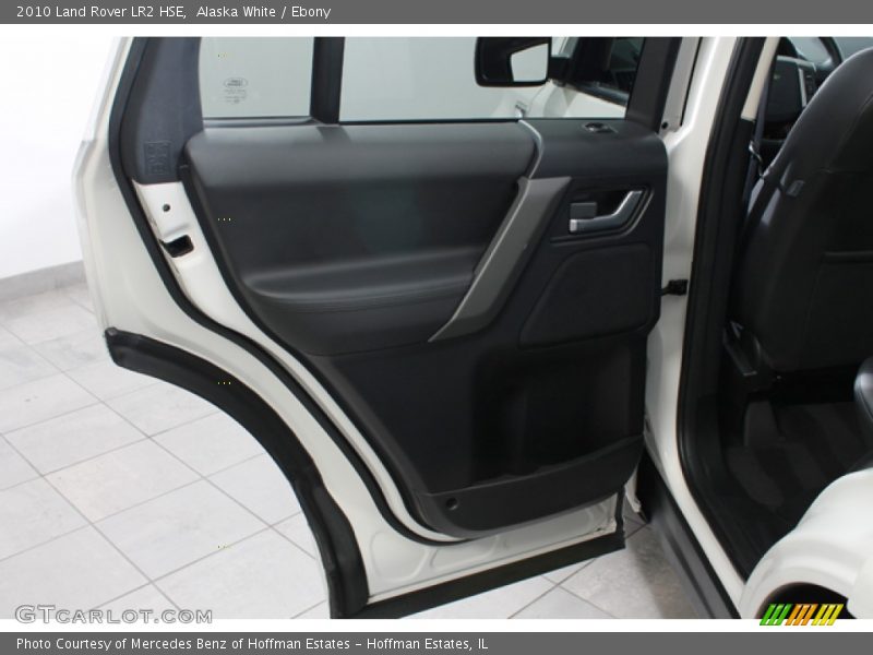 Alaska White / Ebony 2010 Land Rover LR2 HSE