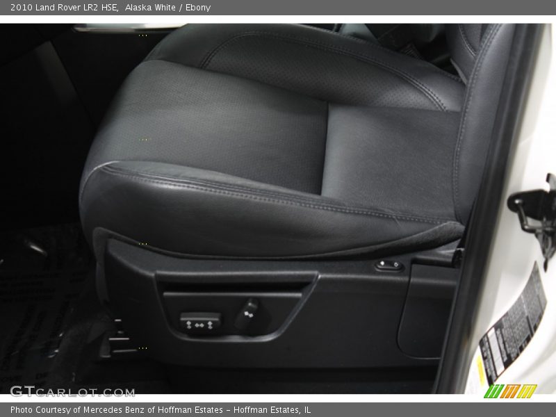Alaska White / Ebony 2010 Land Rover LR2 HSE