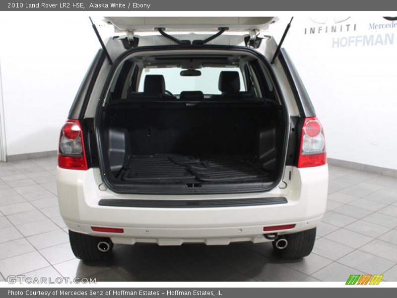 Alaska White / Ebony 2010 Land Rover LR2 HSE