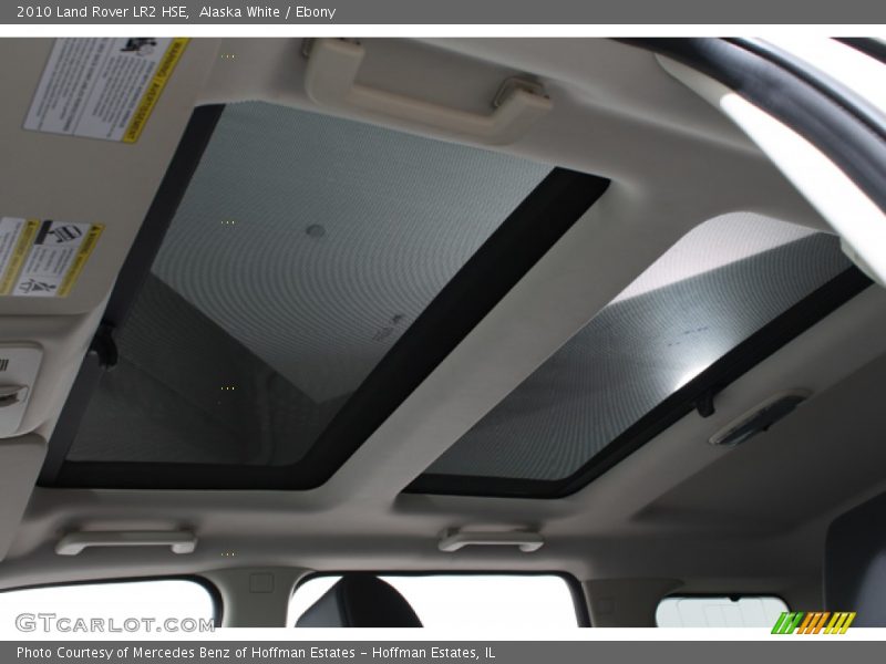 Alaska White / Ebony 2010 Land Rover LR2 HSE