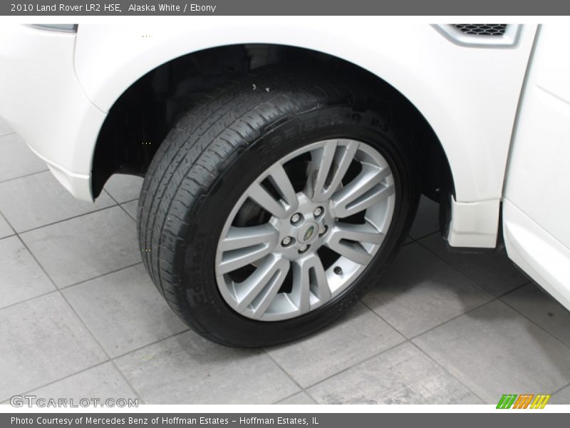 Alaska White / Ebony 2010 Land Rover LR2 HSE