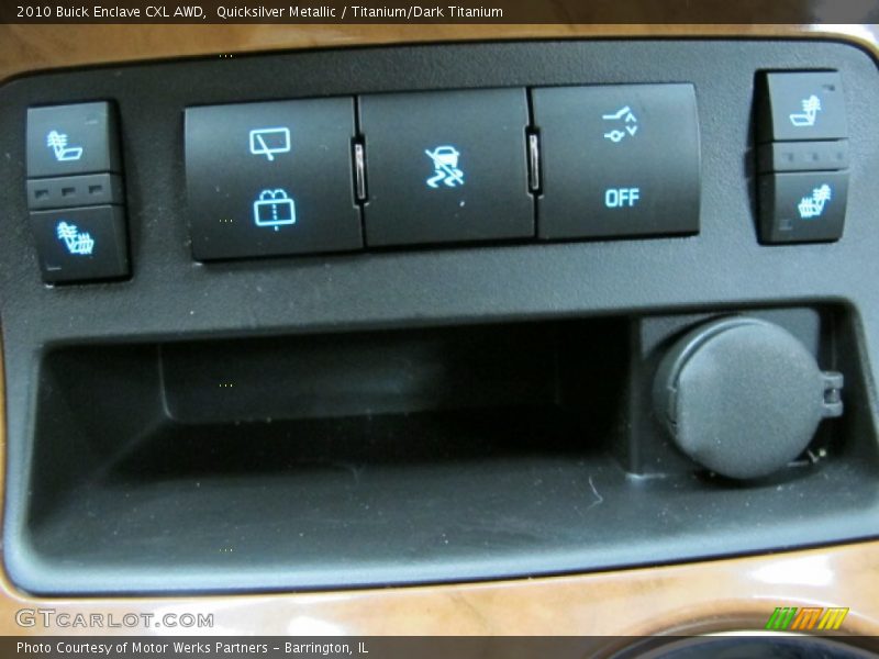 Quicksilver Metallic / Titanium/Dark Titanium 2010 Buick Enclave CXL AWD