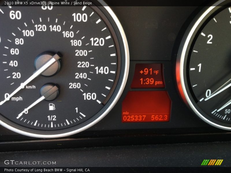 Alpine White / Sand Beige 2010 BMW X5 xDrive30i