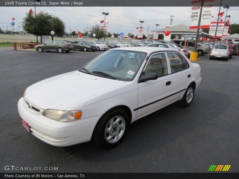 Super White / Beige 1998 Toyota Corolla CE