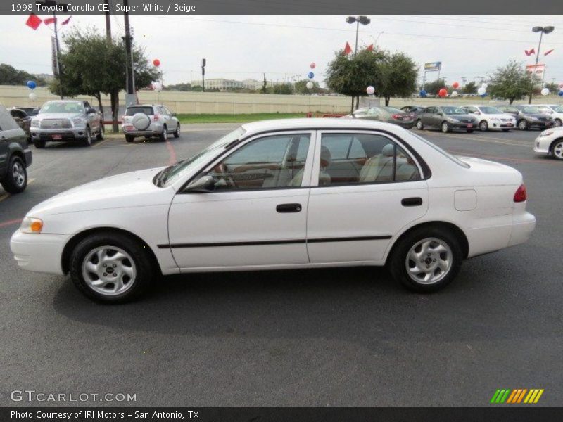 Super White / Beige 1998 Toyota Corolla CE