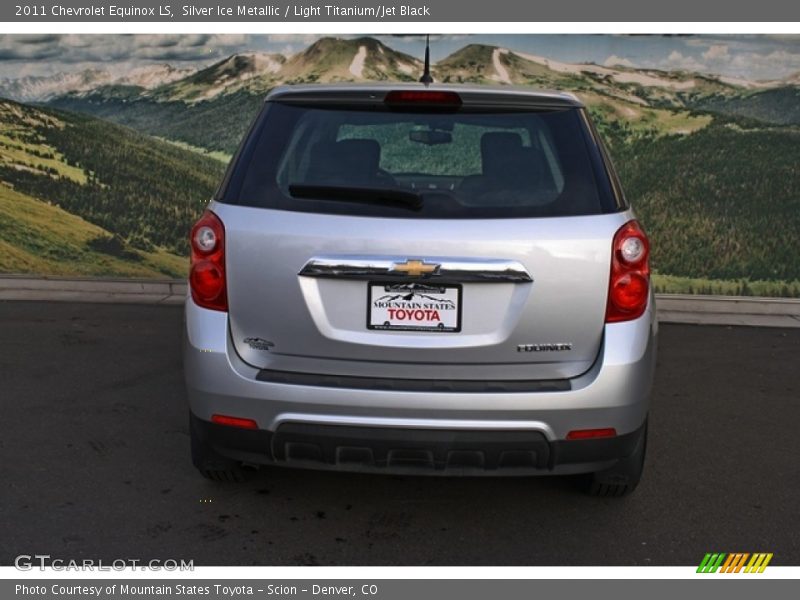 Silver Ice Metallic / Light Titanium/Jet Black 2011 Chevrolet Equinox LS