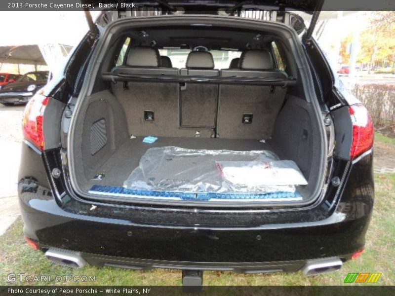  2013 Cayenne Diesel Trunk