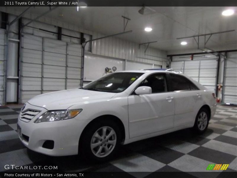 Super White / Ash 2011 Toyota Camry LE