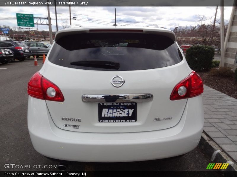 Pearl White / Gray 2011 Nissan Rogue SV AWD