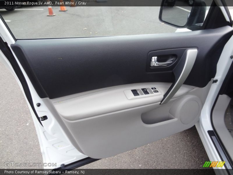Pearl White / Gray 2011 Nissan Rogue SV AWD