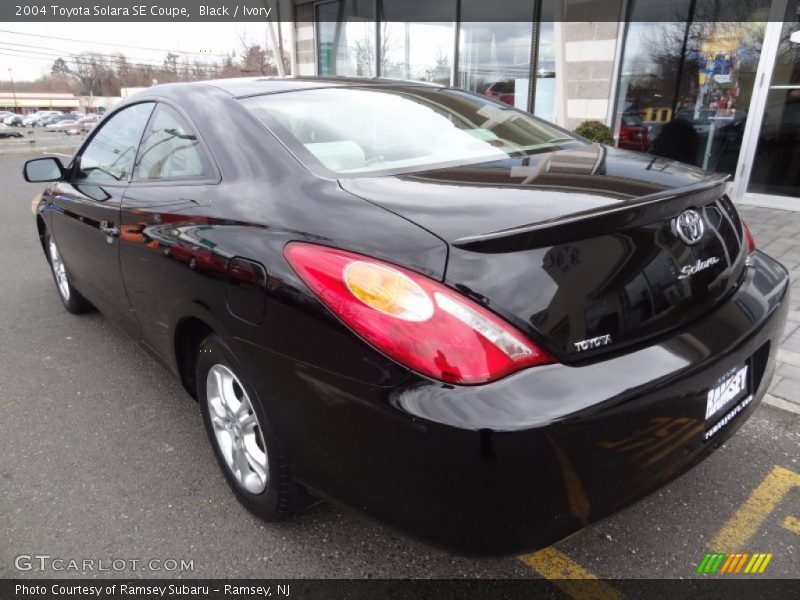 Black / Ivory 2004 Toyota Solara SE Coupe