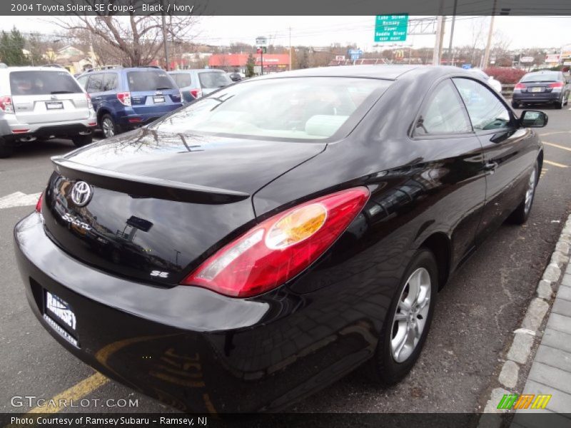 Black / Ivory 2004 Toyota Solara SE Coupe