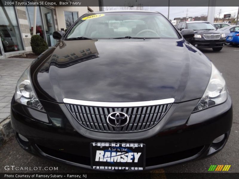 Black / Ivory 2004 Toyota Solara SE Coupe