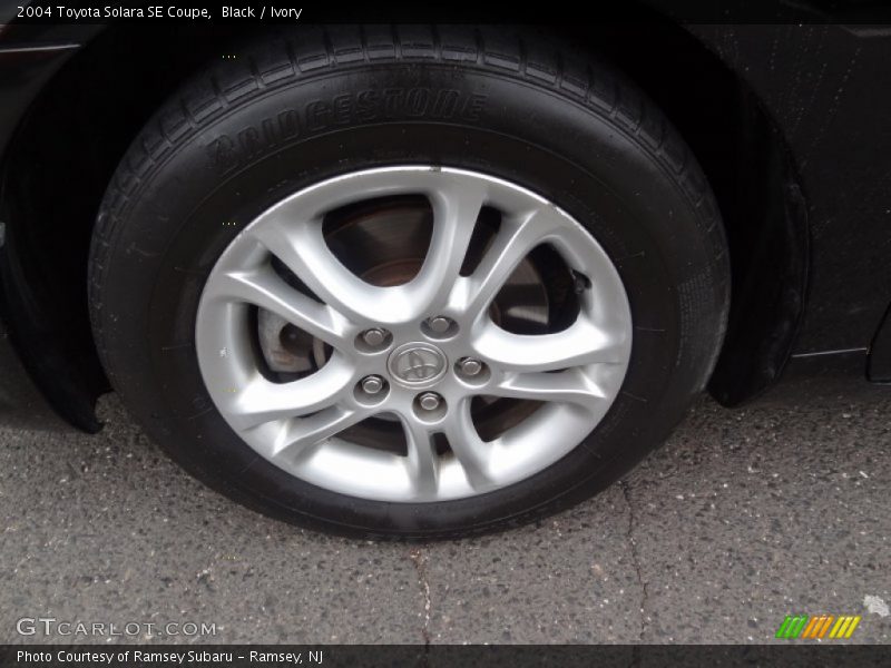 Black / Ivory 2004 Toyota Solara SE Coupe