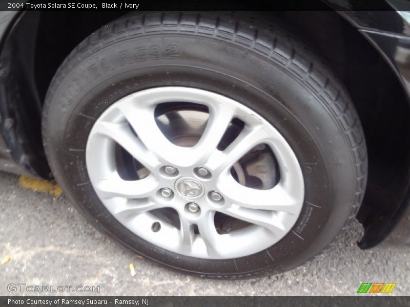 Black / Ivory 2004 Toyota Solara SE Coupe