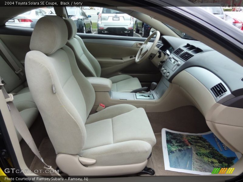 Black / Ivory 2004 Toyota Solara SE Coupe
