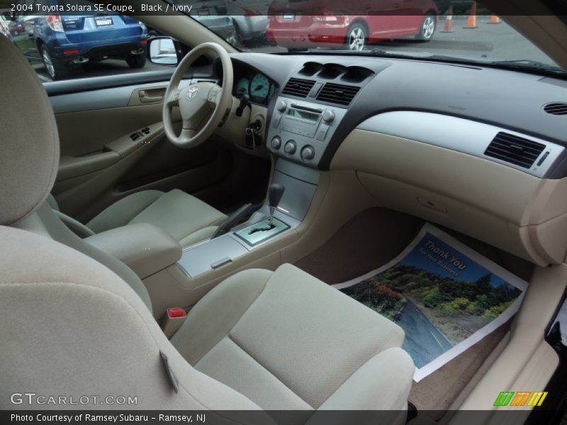 Black / Ivory 2004 Toyota Solara SE Coupe