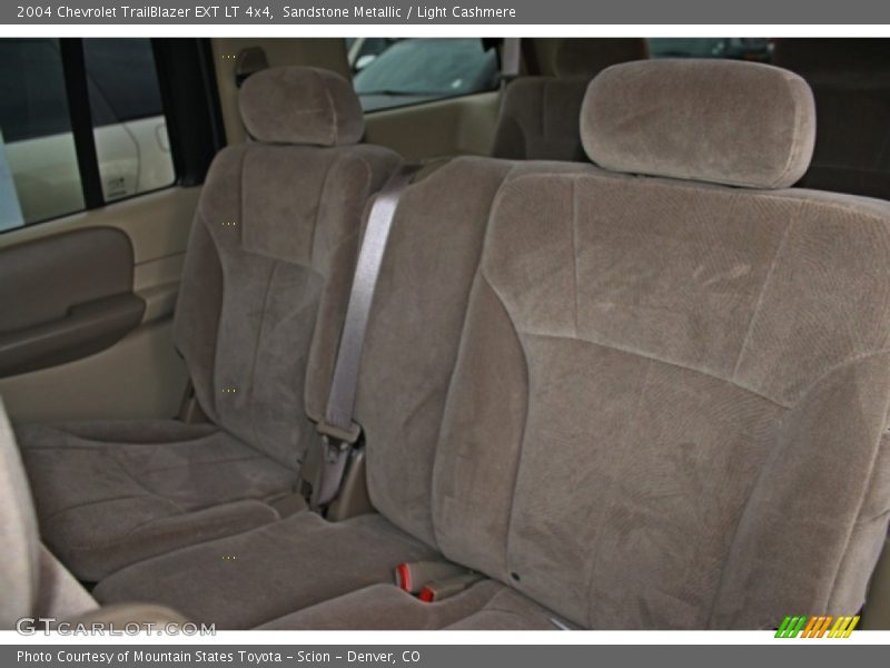 Sandstone Metallic / Light Cashmere 2004 Chevrolet TrailBlazer EXT LT 4x4