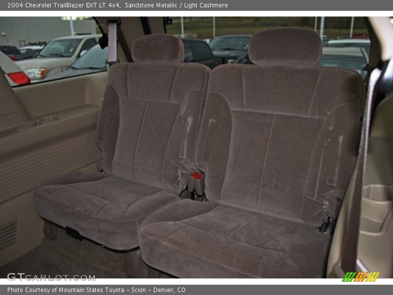 Sandstone Metallic / Light Cashmere 2004 Chevrolet TrailBlazer EXT LT 4x4
