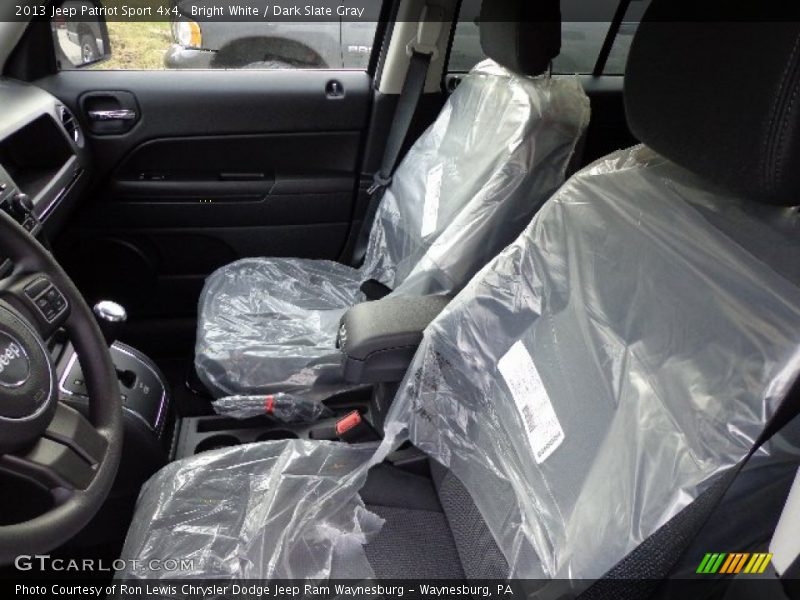 Bright White / Dark Slate Gray 2013 Jeep Patriot Sport 4x4