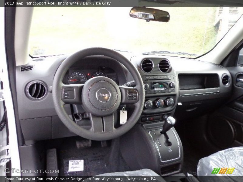 Bright White / Dark Slate Gray 2013 Jeep Patriot Sport 4x4