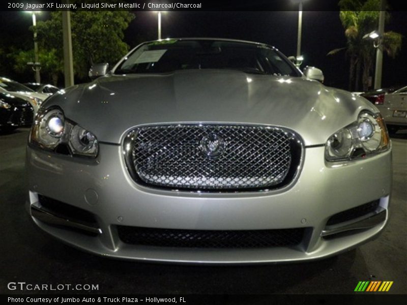 Liquid Silver Metallic / Charcoal/Charcoal 2009 Jaguar XF Luxury