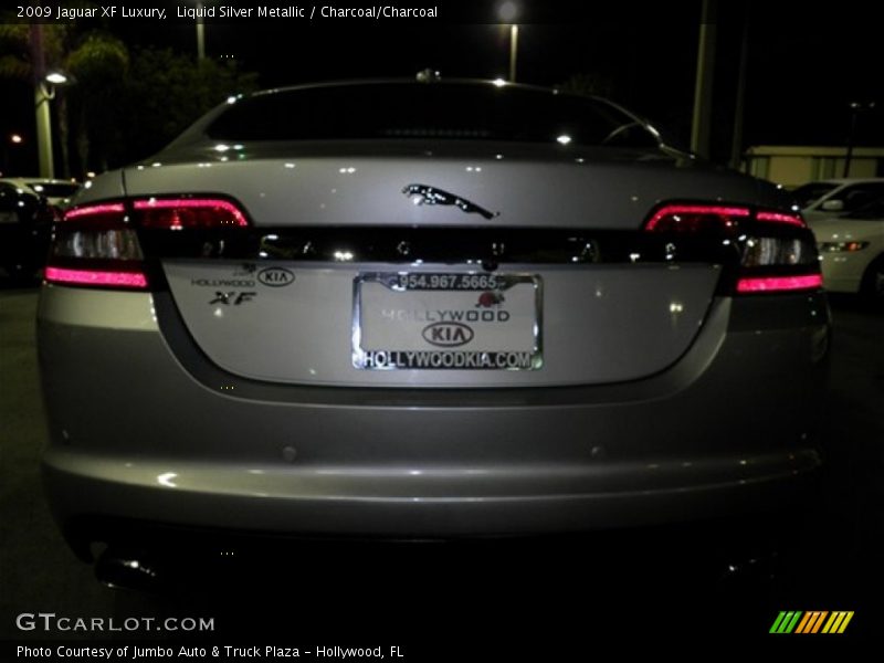 Liquid Silver Metallic / Charcoal/Charcoal 2009 Jaguar XF Luxury
