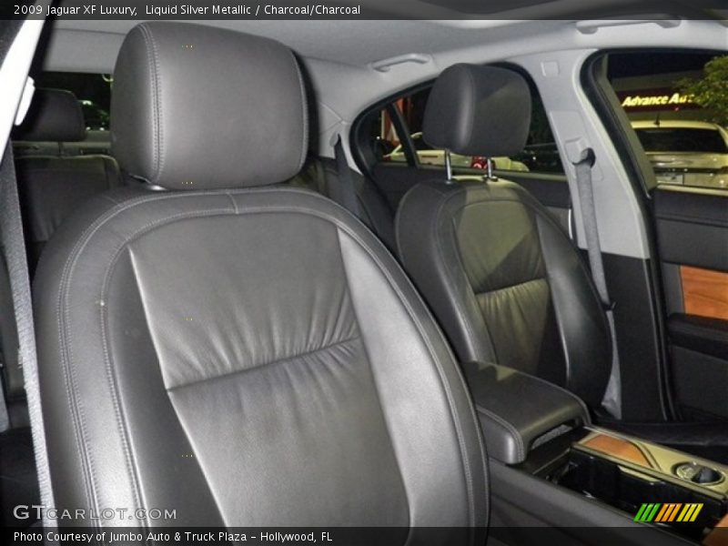 Liquid Silver Metallic / Charcoal/Charcoal 2009 Jaguar XF Luxury