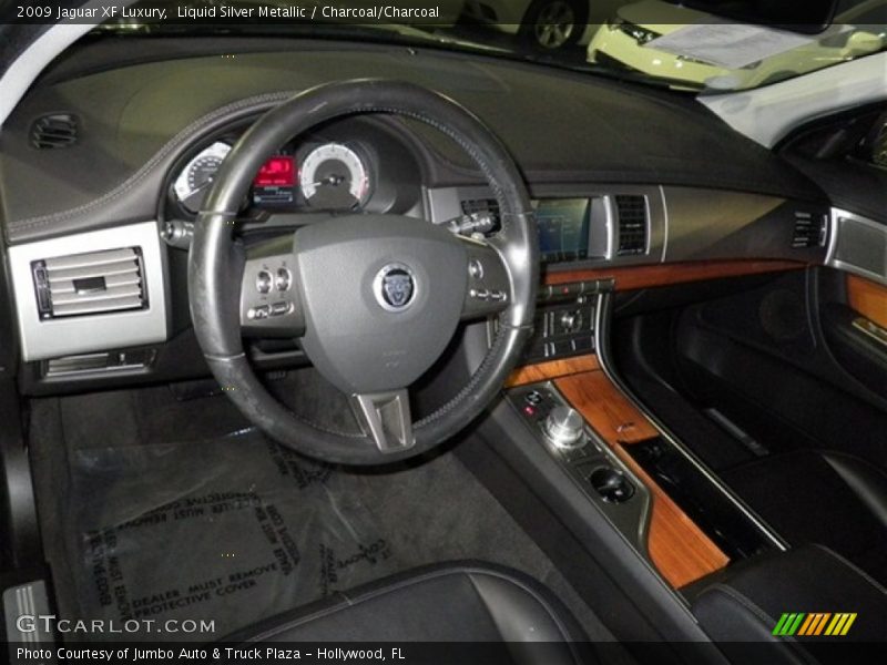 Liquid Silver Metallic / Charcoal/Charcoal 2009 Jaguar XF Luxury