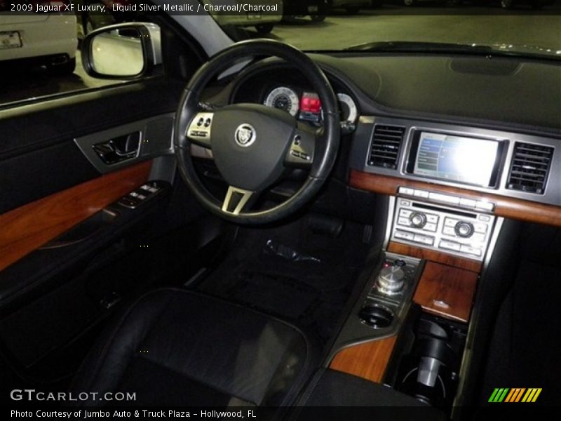 Liquid Silver Metallic / Charcoal/Charcoal 2009 Jaguar XF Luxury
