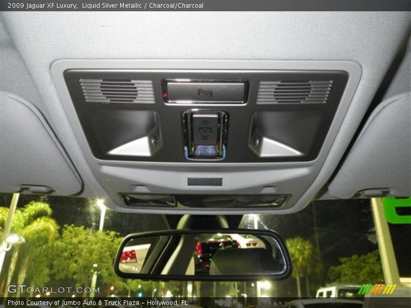 Liquid Silver Metallic / Charcoal/Charcoal 2009 Jaguar XF Luxury
