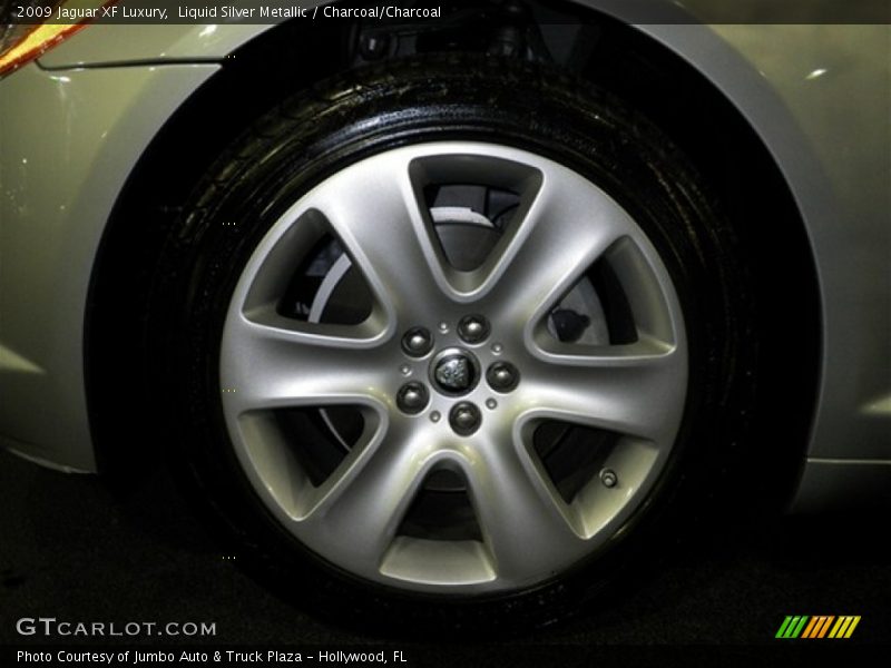 Liquid Silver Metallic / Charcoal/Charcoal 2009 Jaguar XF Luxury