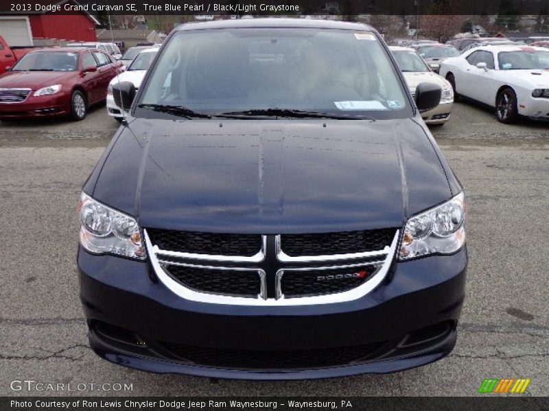 True Blue Pearl / Black/Light Graystone 2013 Dodge Grand Caravan SE