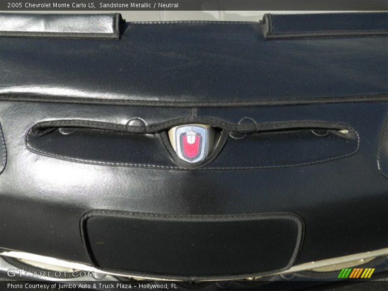 Sandstone Metallic / Neutral 2005 Chevrolet Monte Carlo LS
