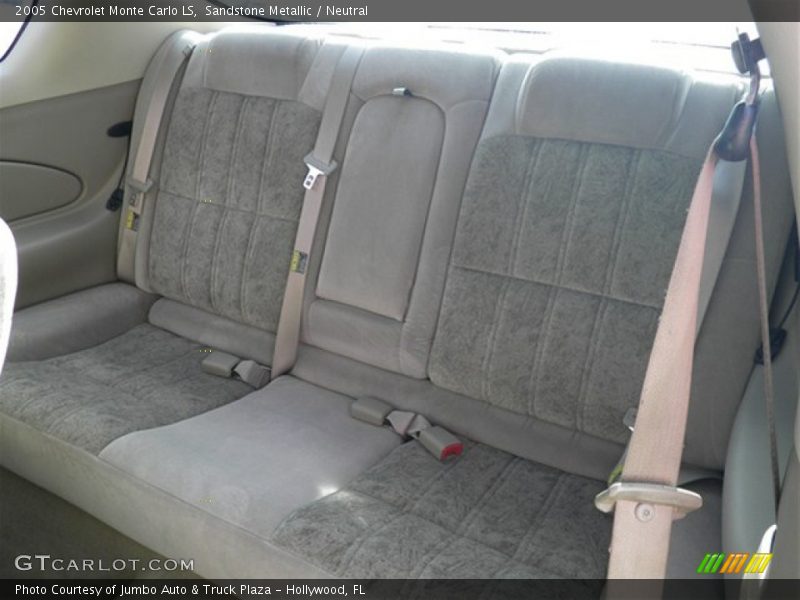 Sandstone Metallic / Neutral 2005 Chevrolet Monte Carlo LS