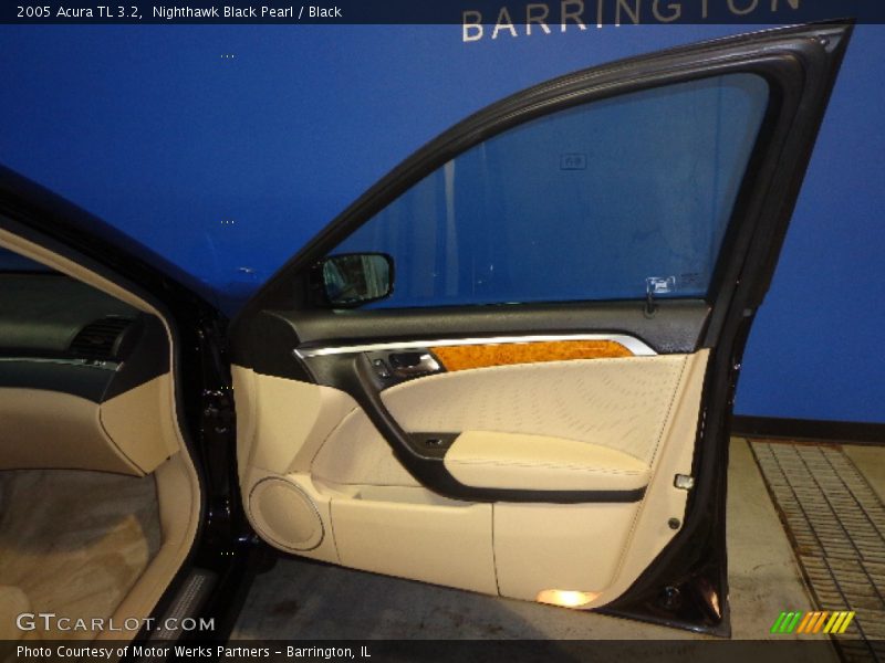 Nighthawk Black Pearl / Black 2005 Acura TL 3.2